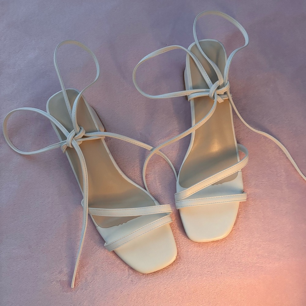 Stylish Smooth White Wrap Up Heels.